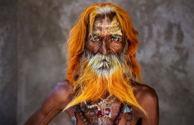 Dall’India all’Italia, i (nuovi) ritratti di Steve McCurry