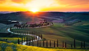 Magica Toscana. Tra borghi antichi, mare e dolci colline