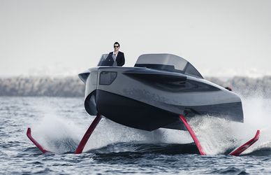 Foiler, the flying yacht