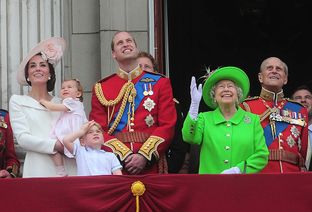 Elisabetta II e il Trooping the Colour 2021. Un trionfo di stile e tradizioni