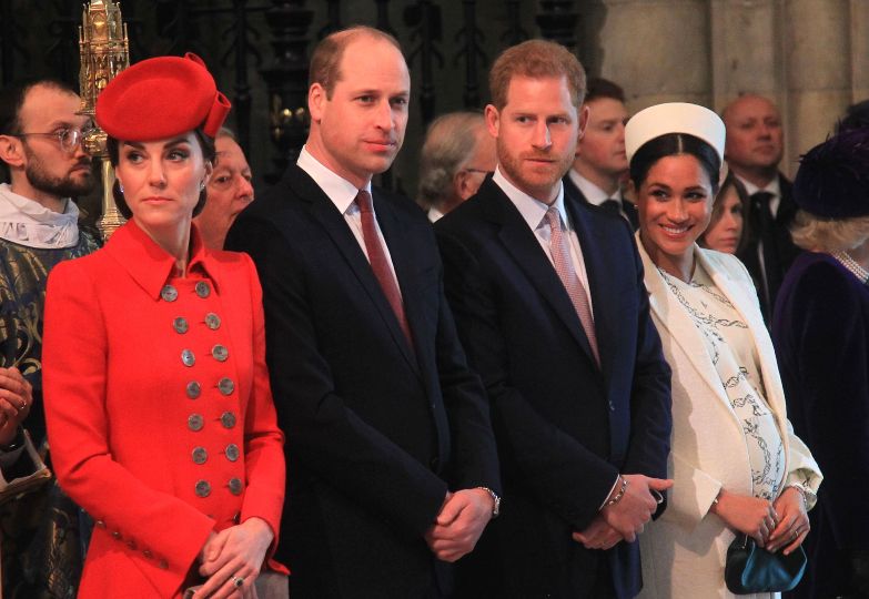 harry meghan markle sussex william kate middleton cambridge Commonwealth day 2020 vestiti royal family look foto