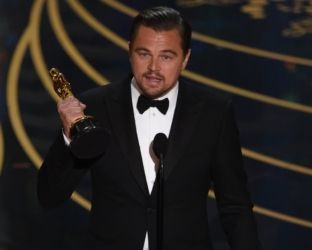 La politica va agli Oscar: da DiCaprio a Joaquin Phoenix, i discorsi dei vincitori più schierati di sempre