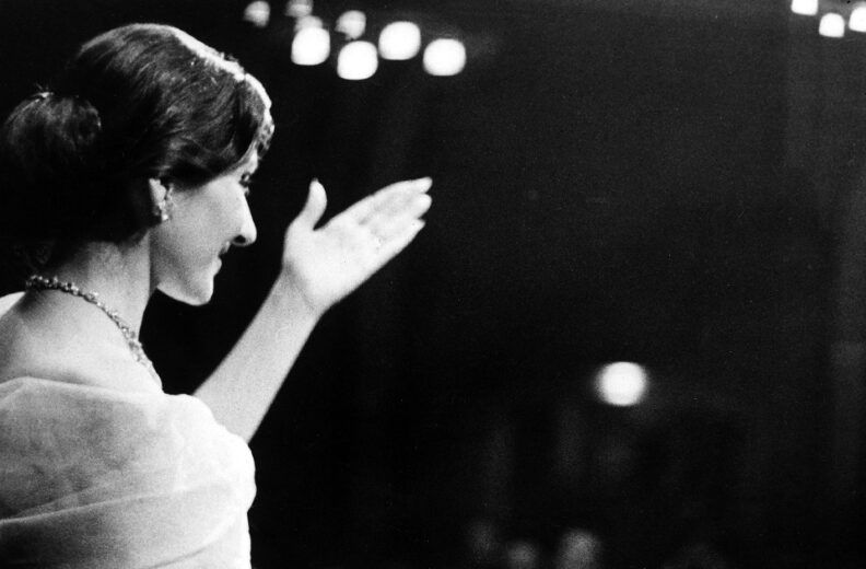 Maria Callas, i libri per scoprire il mistero della Divina in occasione del Centenario