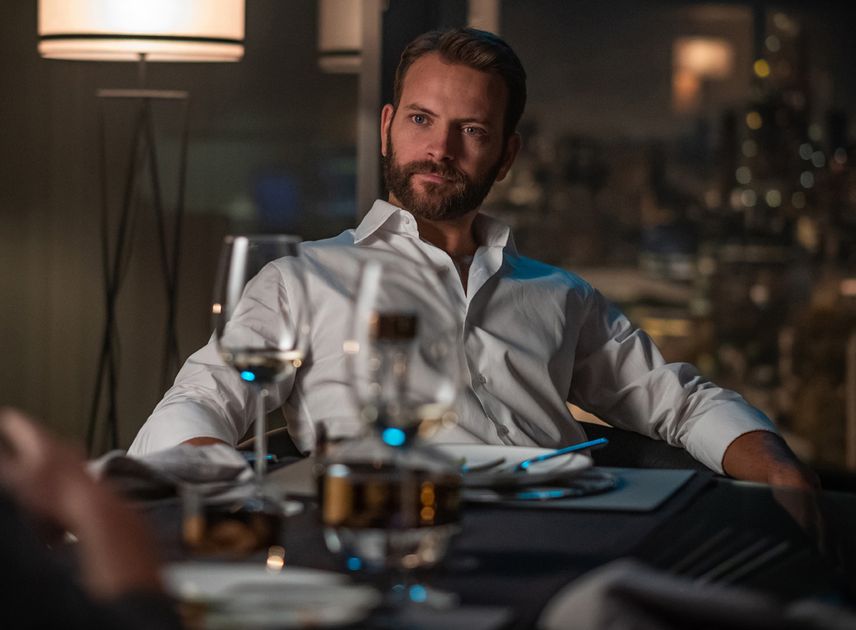 Diavoli su Sky Alessandro Borghi e Patrick Dempsey inno alla camicia bianca Style