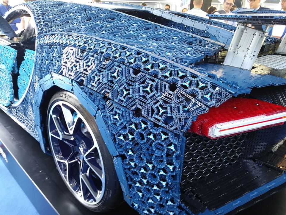 Lego Technic Bugatti Chiron 4