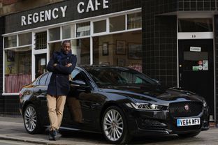 Il road trip di Idris Elba: brividi ad alta tecnologia