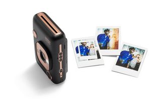 Instax mini LiPlay: la prima fotocamera che registra anche i suoni