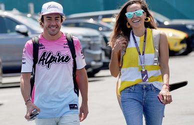 Chi è Andrea Schlager, la nuova fidanzata di Fernando Alonso