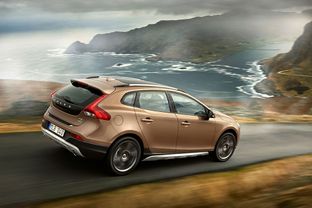 La Volvo V 40 Cross Country in azione