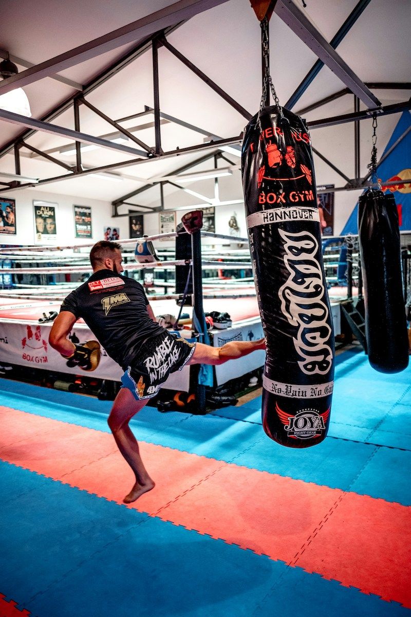 Kickboxing? A complete training that also helps self-esteem-image 4