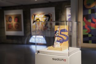 L’arte di Ugo Nespolo colora i 35 anni di Swatch