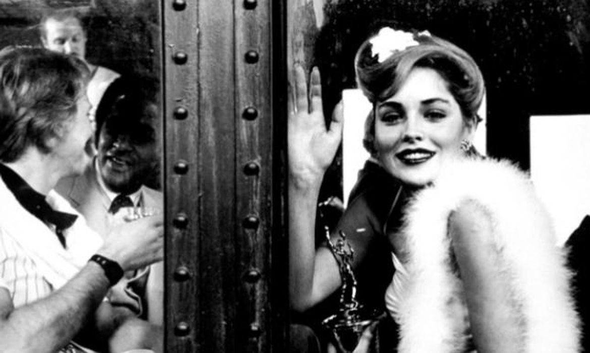 Stone, Pfeiffer, Madonna: sexy a 60 anni - immagine 4