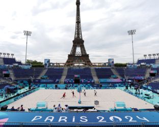A che ora inizia la cerimonia di apertura delle Olimpiadi di Parigi 2024: come seguirla in tv e web, programma