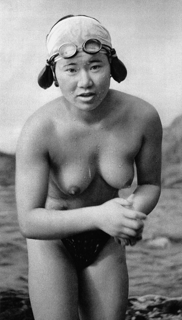 Tra le donne Ama, pescatrici Giapponesi- immagine 1