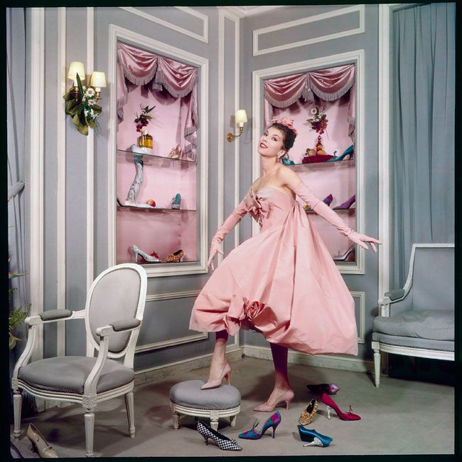 Gli interni di Dior arredati dai suoi amici decorateurs - immagine 3