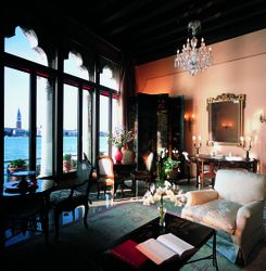 Venezia: i 60 anni di Cipriani, hotel da star