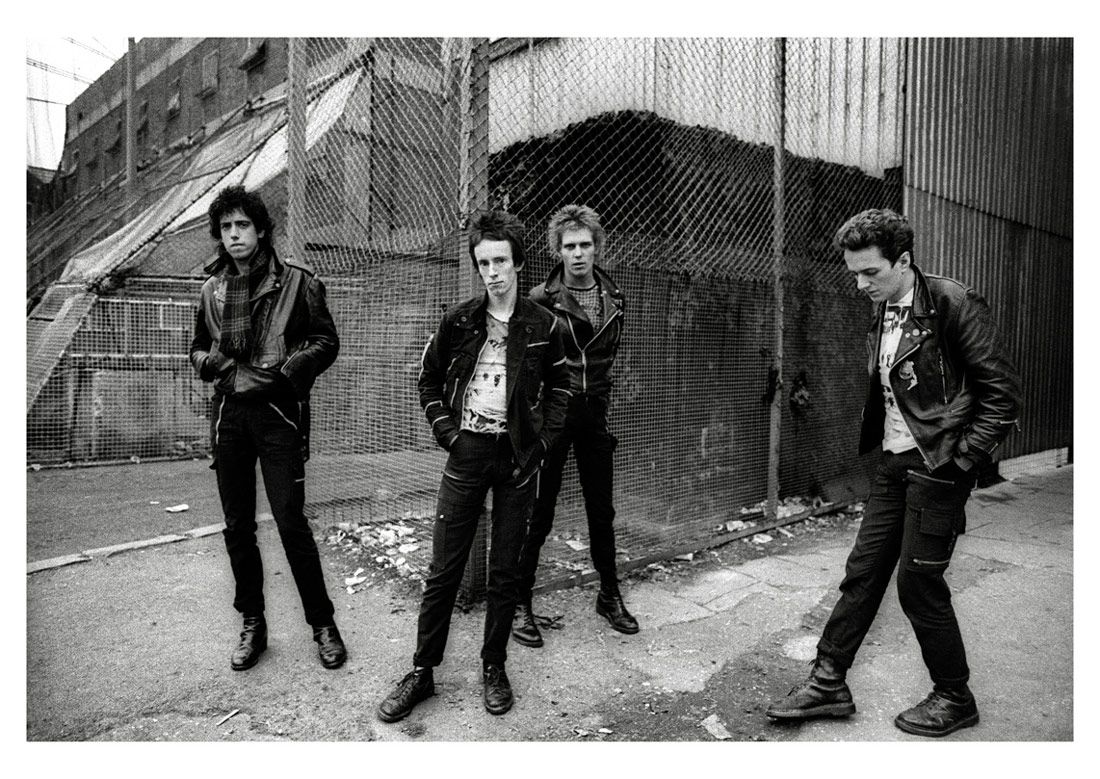 The Clash e Joe Strummer, il punk che diventa stile di vita - immagine 12