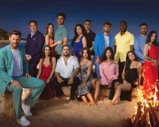 Il nuovo “Temptation Island” parte stasera: tutte le anticipazioni, il cast e i falò