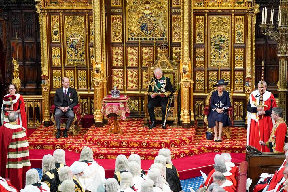 principe carlo londra inaugurazione parlamento regina elisabetta 4