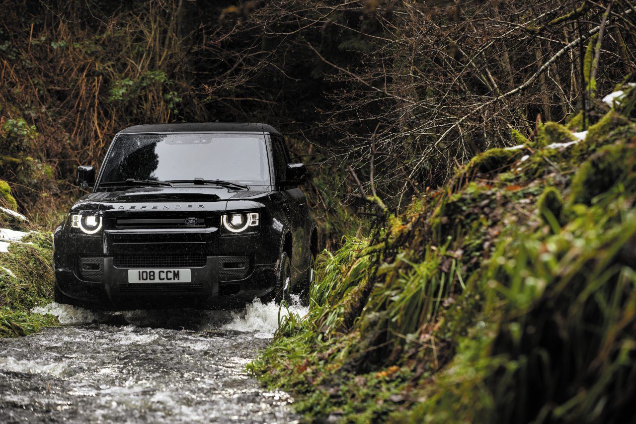 Land Rover Defender 2021: prova su strada, prezzo e caratteristiche- immagine 2