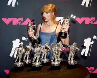 MTV VMA 2023: Taylor Swift stravince. I Maneskin vincono e… Tutti i vincitori