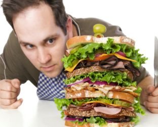 Dieta OMAD: è consigliabile consumare un solo pasto al giorno?