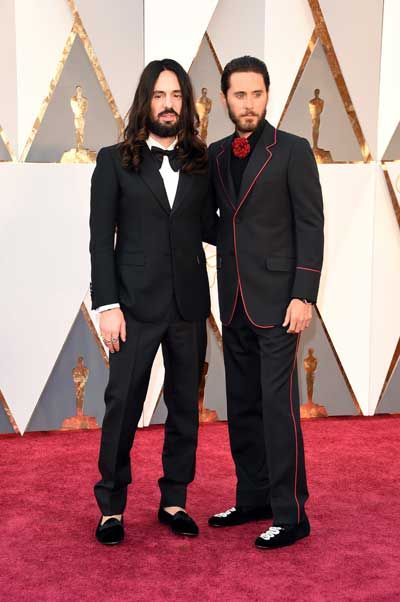 Alessandro Michele con Jared Leto sul red carpet degli 88° Academy Award (ph. Cortesi Gucci)