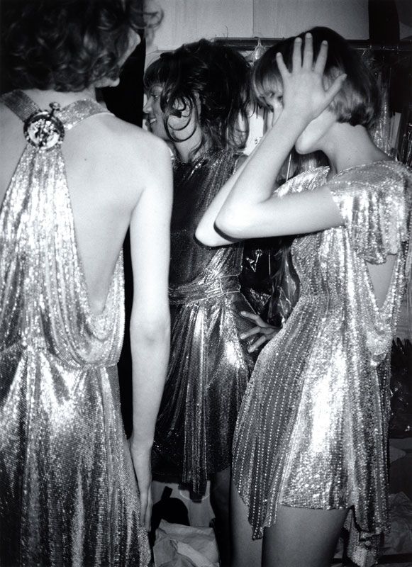Versace, dal backstage anni 90 al 2018 - immagine 13
