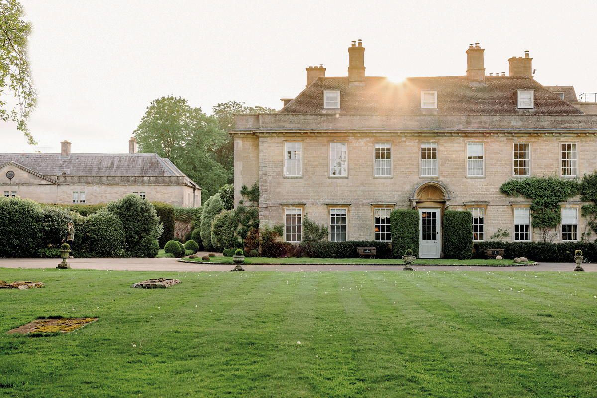 Weekend nella campagna inglese in stile The Crown a Babington House- immagine 2