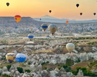 Viaggio in Cappadocia: dalle mongolfiere alle città sotterranee