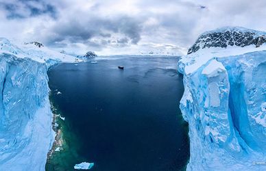 Tour tra i ghiacci dell’Antartide