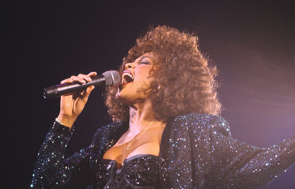 Whitney Houston, vita e carriera di una diva bellissima e fragile - immagine 12
