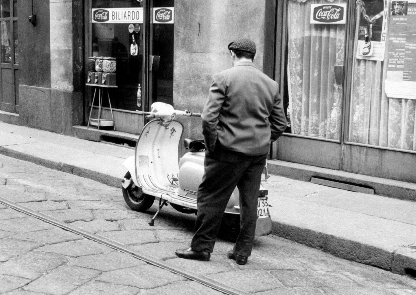 Un cadavere in redazione, la Milano degli anni Sessanta diventa noir - immagine 1